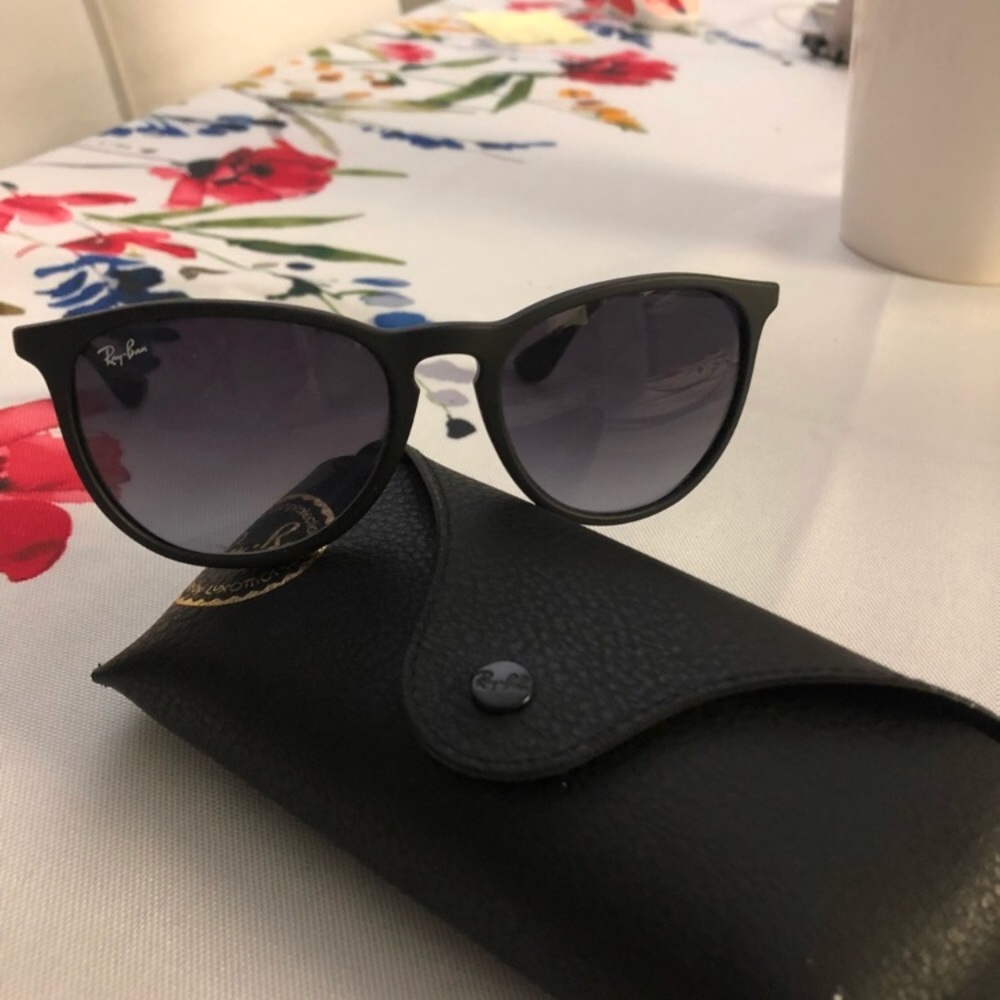 Sun glass